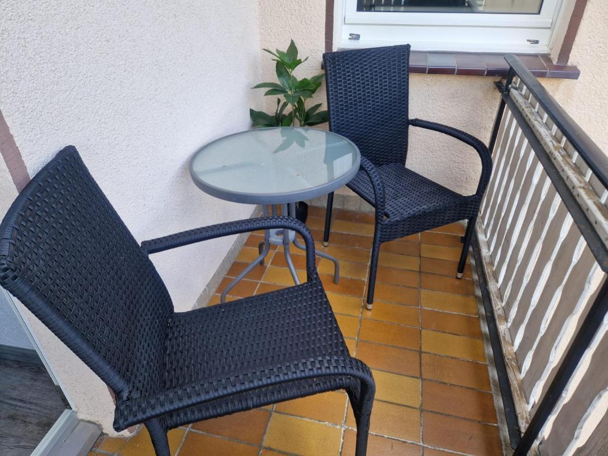 בורקן Ferienwohnung Am See Dillich - Eigener Garten - Ruhige Lage - Natur Vor Der Haustuer מראה חיצוני תמונה
